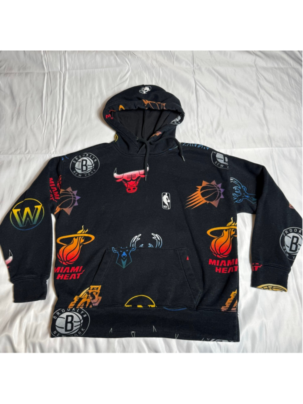 Men's Hollister Black Multi-color NBA Team Logo Hoodie XS